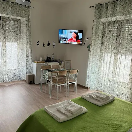 Tikiroom Apartment